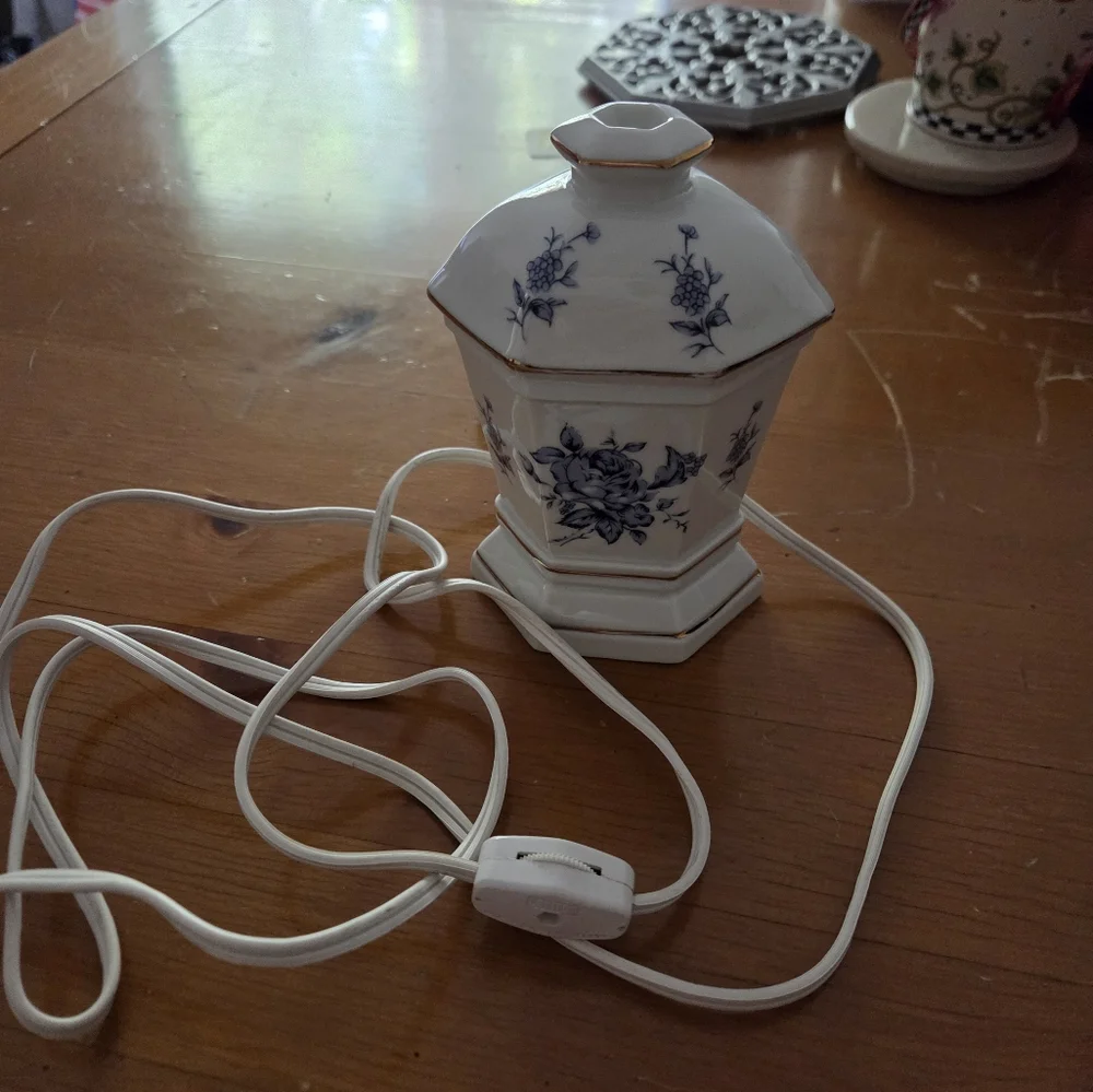 Vintage Porcelain Nightlight From Japan